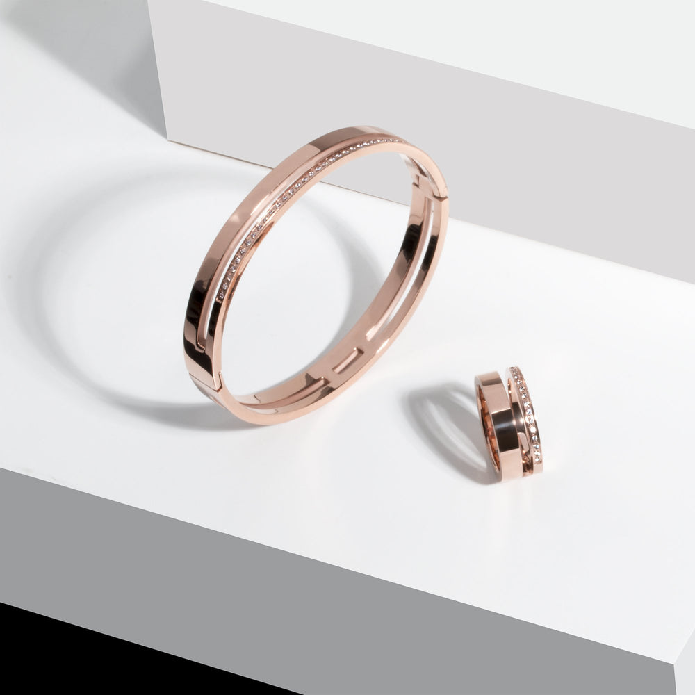 minimal rose gold ring with stones