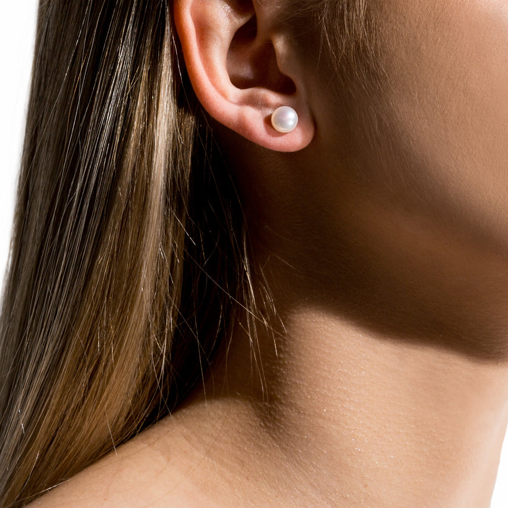 stainless-7mm-pearl-stud-earrings-hypoallergenic-boucles-oreilles-perle-acier-inox-hypoallergéniques-T411E104-MIA