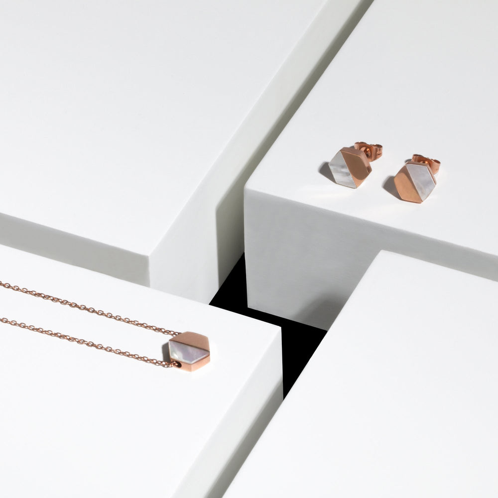 stainless-steel-rosegold-earrings-stud-hexagon-mop-mother-of-pearl-geometric-mia-T417E001