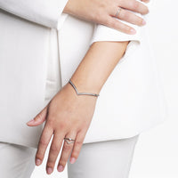 stainless-steel-bracelet-bangle-v-stones-T419B003AR